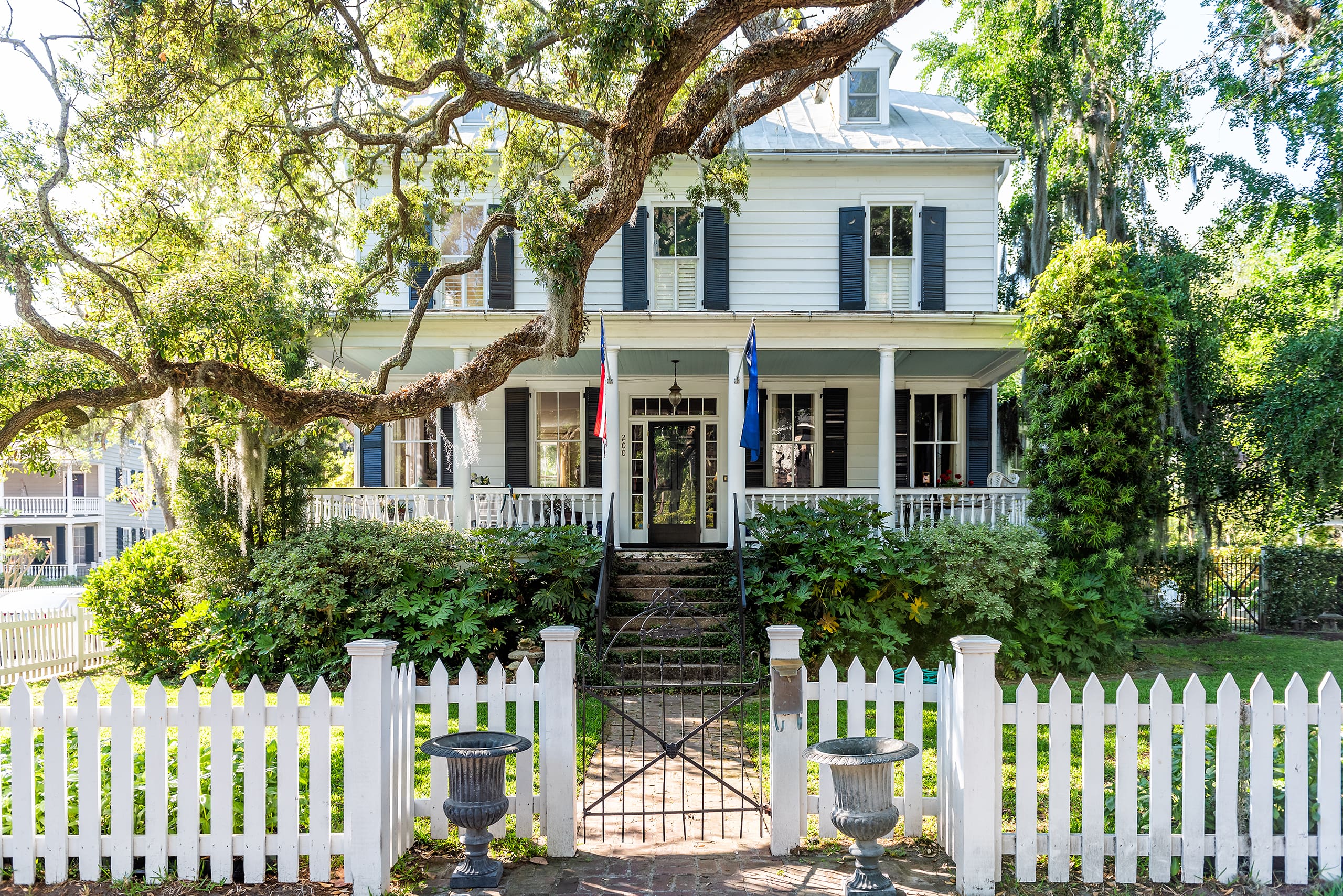 an image of a Charleston home